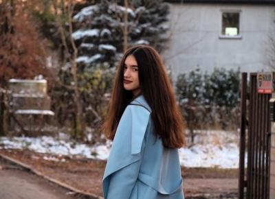 Amelia Świetlik: Blue Coat